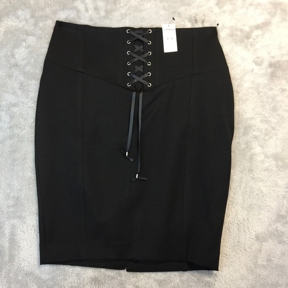 NWT Express Skirt - Picture 2 of 8